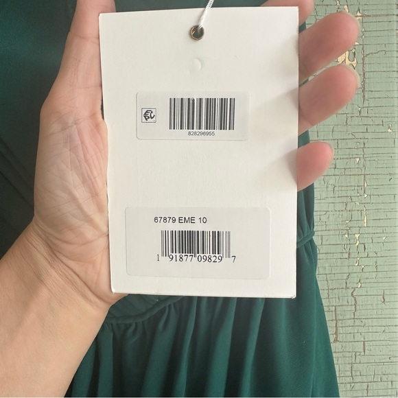 NWT Mac Duggal One Shoulder Puff Sleeve Faux Wrap Gown 10 Emerald Green Dress - Picture 8 of 11